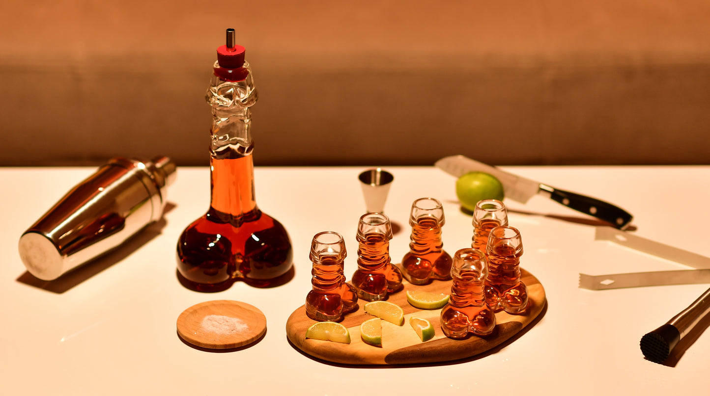 Set Decantor (500ml) cu 6 Pahare (40ml) din Sticla Rezistenta pentru Shot, Whiskey, Tequila, Coniac, Cocktail