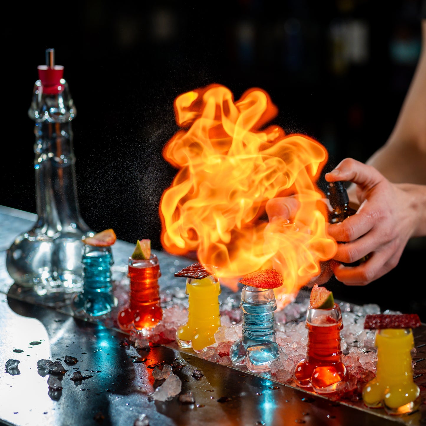 Set Decantor (500ml) cu 6 Pahare (40ml) din Sticla Rezistenta pentru Shot, Whiskey, Tequila, Coniac, Cocktail